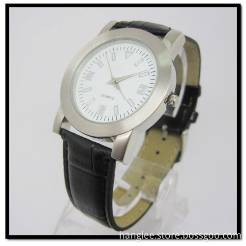Qurtz Alloy Leather Watch Black Leather Band Alloy Case Watches